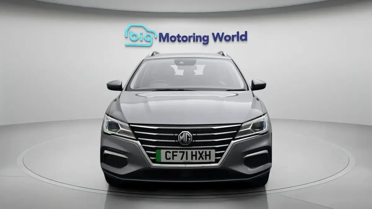 Used MG MG5 EV Exclusive 114 kW (156 HP) 2022 Silver Estate