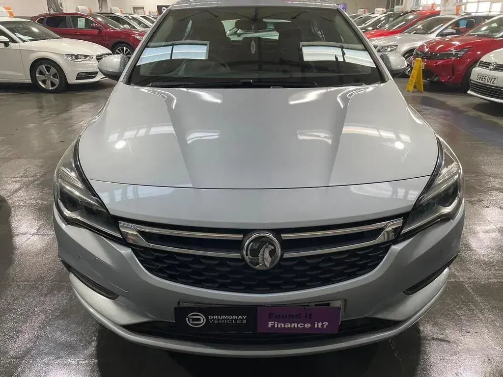 Used Vauxhall Astra Design Edition 2016 Silver Hatchback