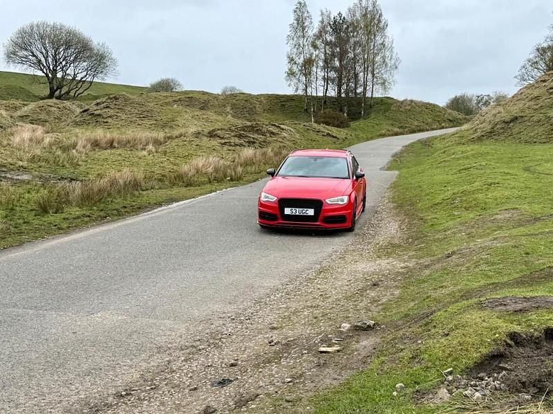 Used Audi S3 Sportback Performance 300 HP (220 kW) 2014 Red Hatchback