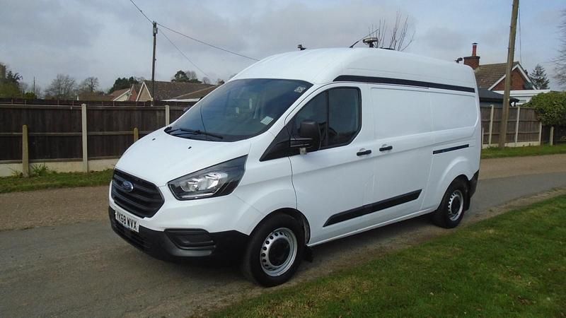 Used Ford Transit Custom 130 HP (95 kW) 2018 White Van