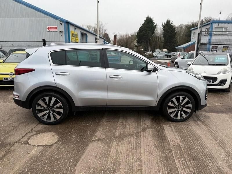Gebraucht Kia Sportage 114 PS (83 kW) 2016 Silber SUV
