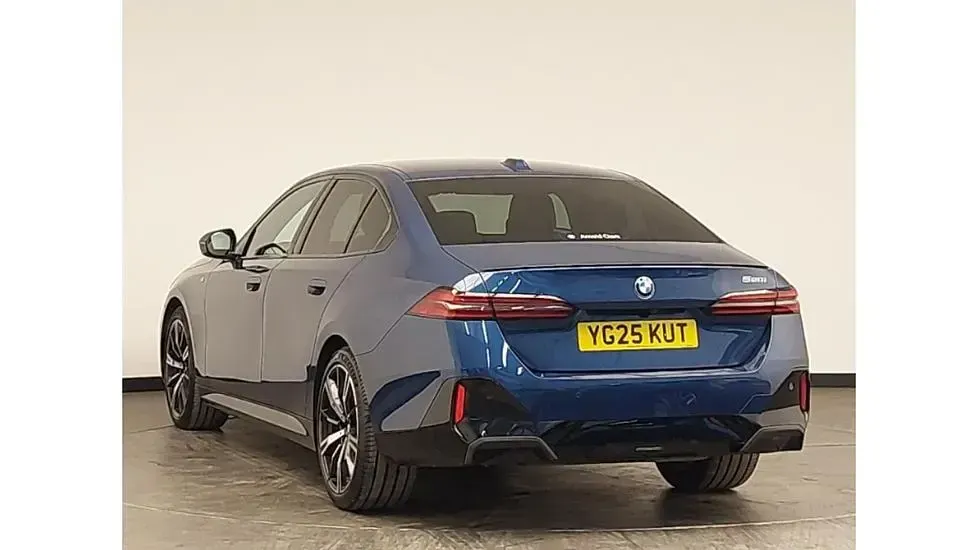Used BMW 520 M Sport 208 HP (152 kW) 2025 Blue Sedan