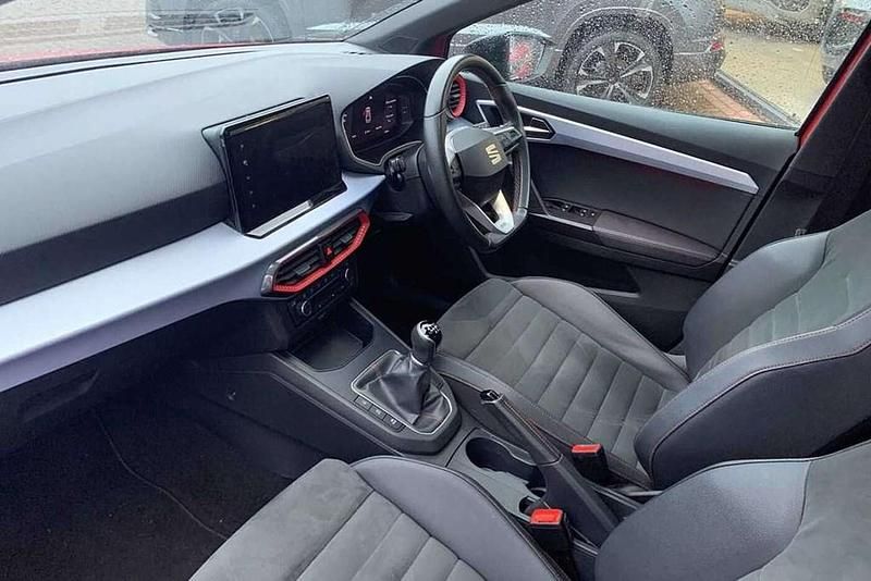 Used Seat Ibiza FR Sport 108 HP (79 kW) 2022 Red Hatchback