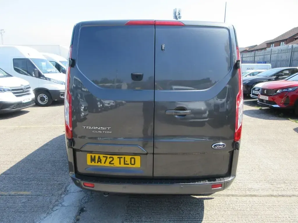 Used Ford Transit Custom Limited 130 HP (95 kW) 2026 Grey Estate