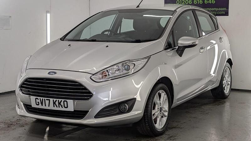 Silver Used 2017 Ford Fiesta Zetec Hatchback | £8,650 (Fair price) - Image 1/4