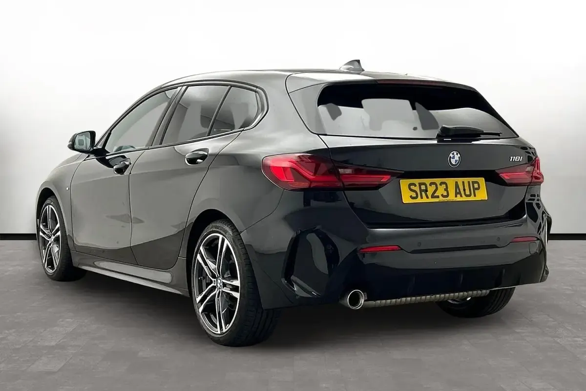 Used BMW 118 M Sport 134 HP (98 kW) 2023 Black Hatchback