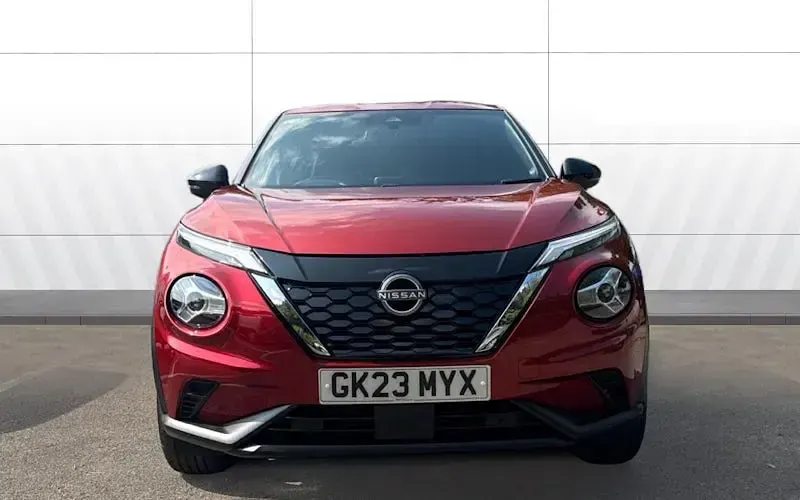 Used Nissan Juke N-Connecta 143 HP (105 kW) 2023 Red SUV