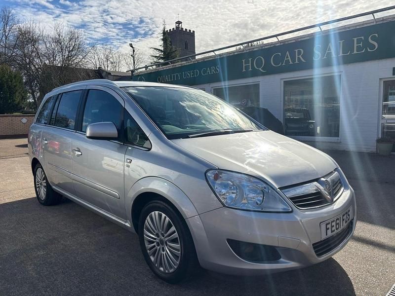 Used Vauxhall Zafira Excite 115 HP (84 kW) 2011 Silver MPV