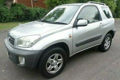 Used 2003 Toyota RAV4 SUV | £2,000 - Image 1/4