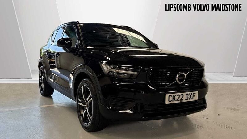 Used 2022 Volvo XC40 R-Design SUV | £28,290 (Expensive) - Image 1/3