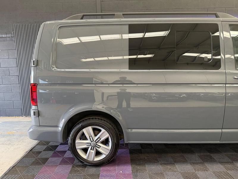 Usado VW Transporter Highline 2020 Gris Van