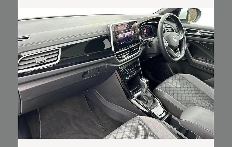 Used VW T-Roc R-line 150 HP (110 kW) 2024 White SUV