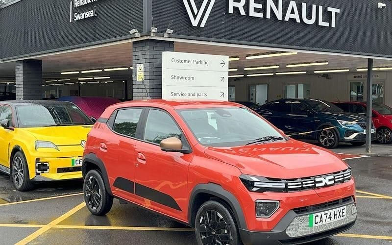 New 2024 Dacia Spring Extreme Hatchback | £11,853 (Super price) - Image 1/3