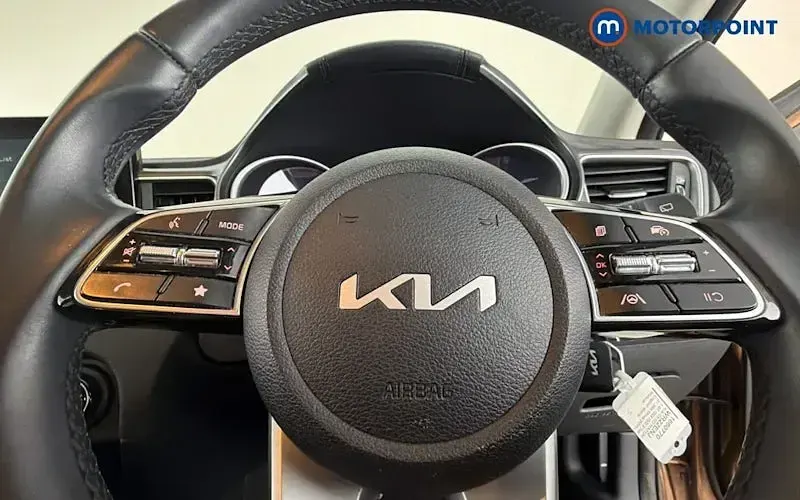 Used Kia Ceed 120 HP (88 kW) 2022 Bronze Hatchback