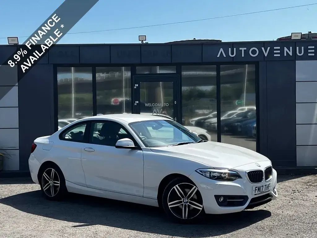 Used BMW 218 Sport Line 2017 White Coupe