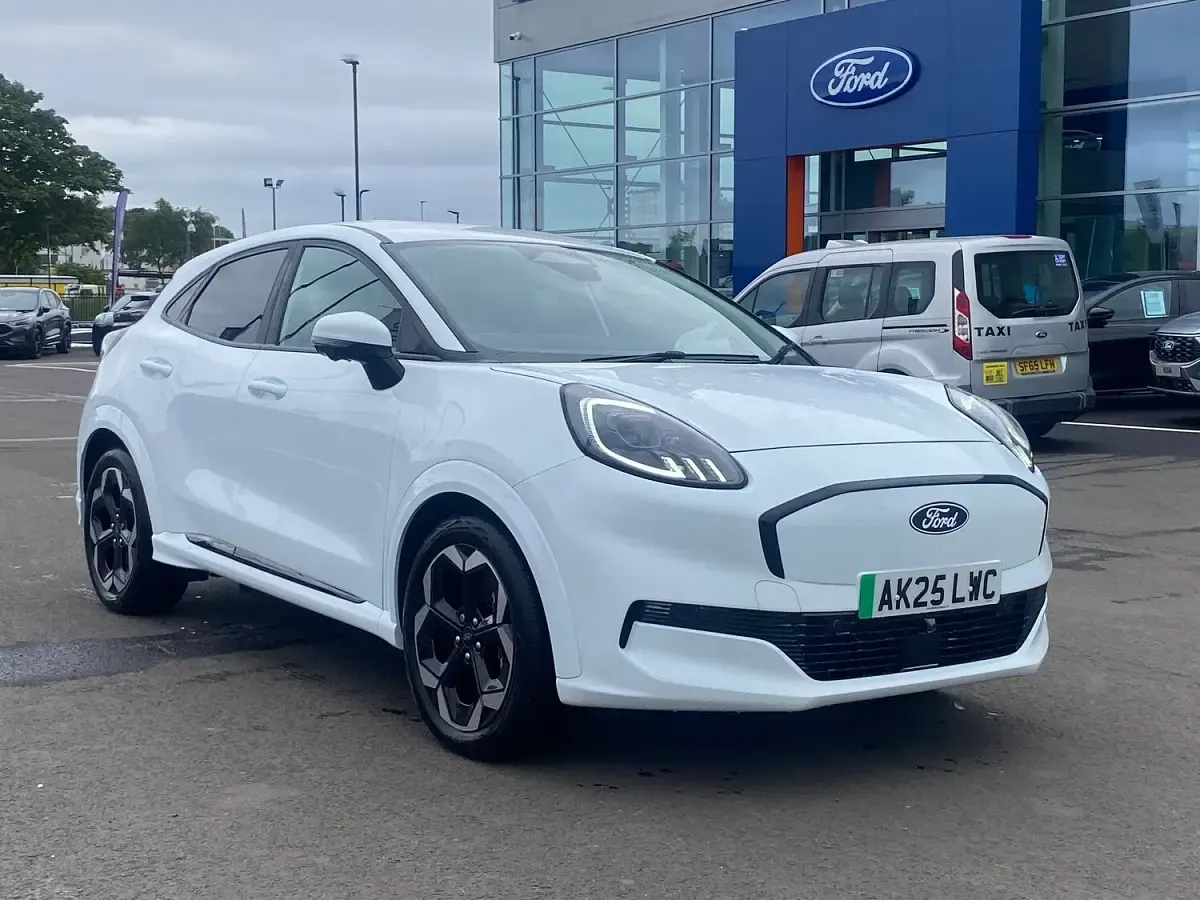 New Ford Puma Premium 124 kW (169 HP) 2025 White SUV