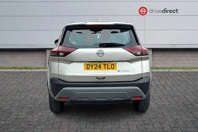 Used Nissan X-Trail Acenta Premium 204 HP (150 kW) 2024 Silver SUV
