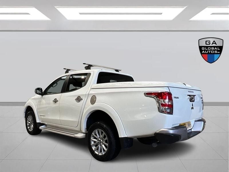 Second-hand Mitsubishi L200 2017 Alb Pickup