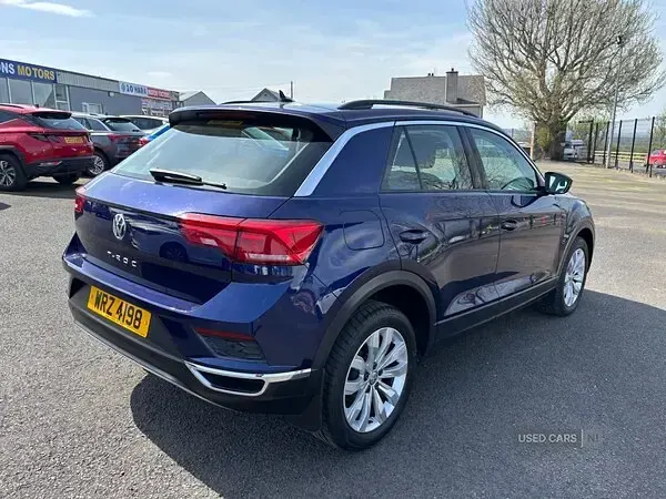 Used VW T-Roc SE 150 HP (110 kW) 2020 Blue SUV