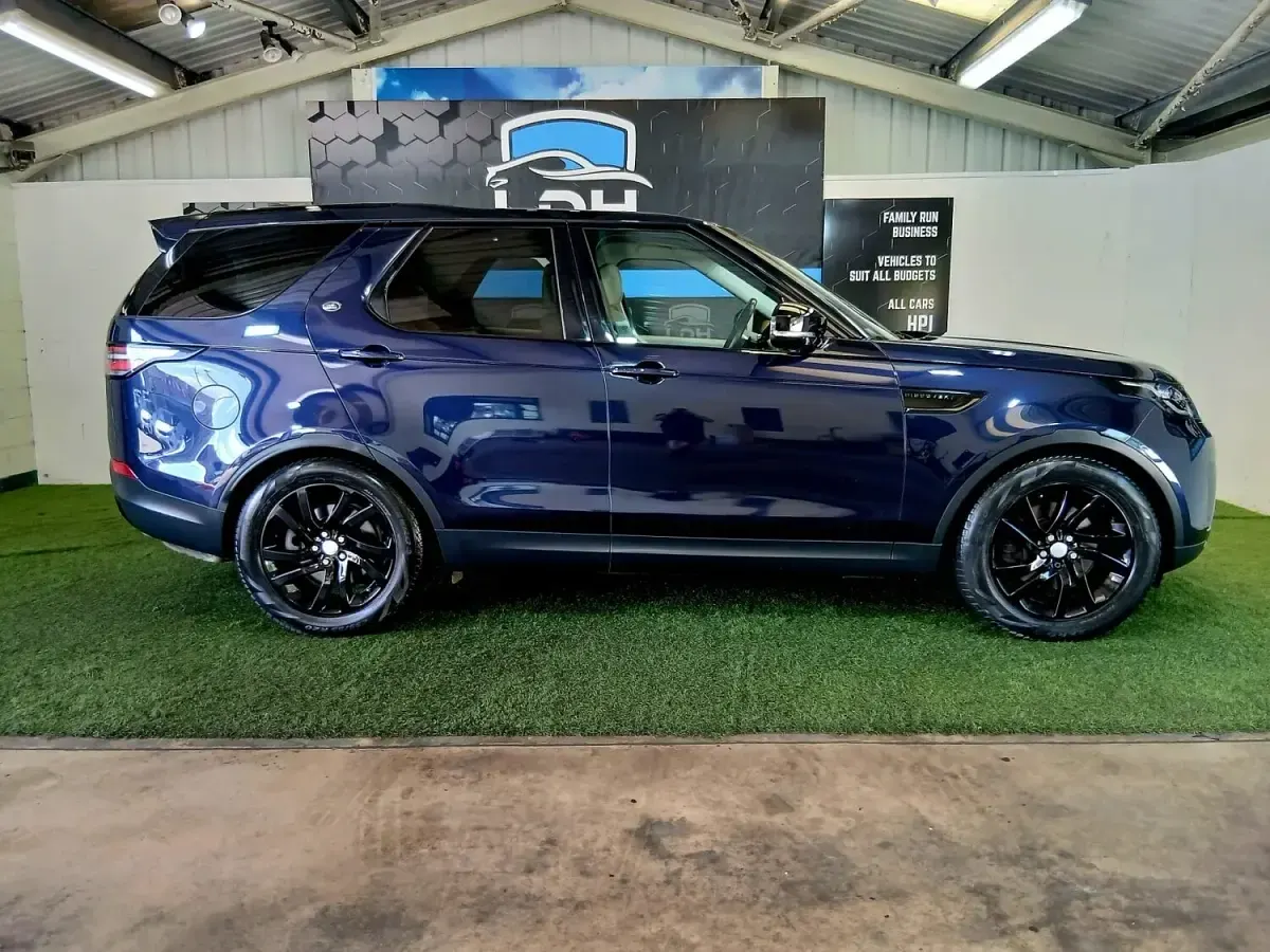 Used Land Rover Discovery HSE 2018 Blue SUV