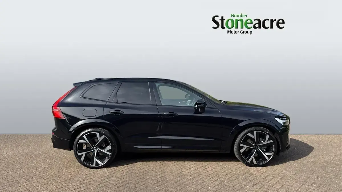 Used Volvo XC60 Ultra 449 HP (330 kW) 2026 Black SUV