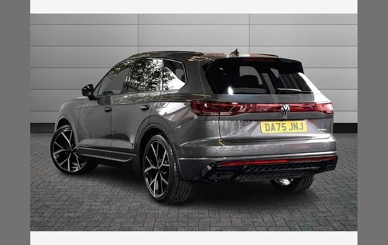 New VW Touareg R 462 HP (339 kW) 2025 Grey SUV