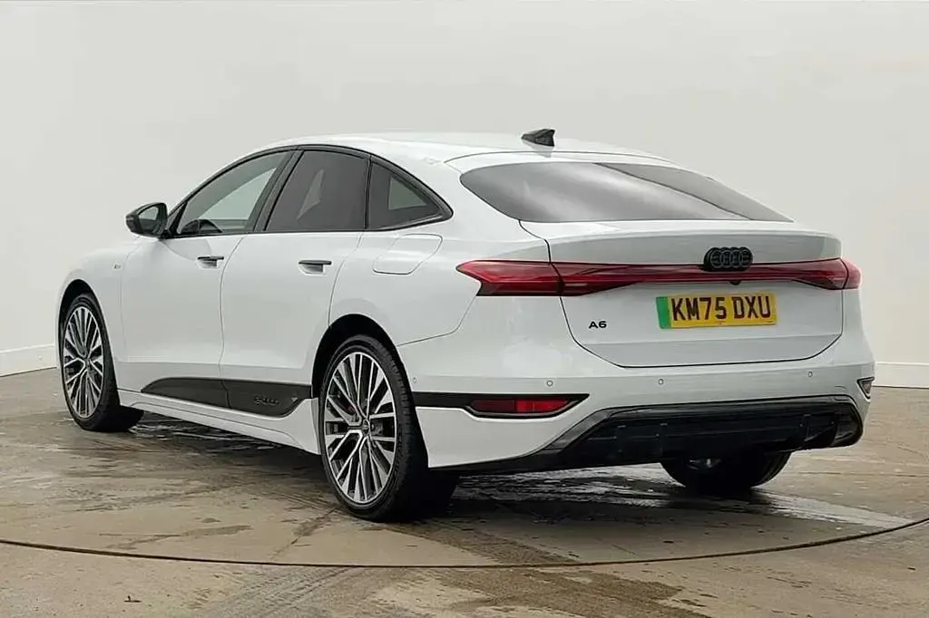 New Audi A6 e-tron Performance 280 kW (381 HP) 2025 White Hatchback