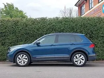 Used VW Tiguan Life 150 HP (110 kW) 2021 Blue SUV