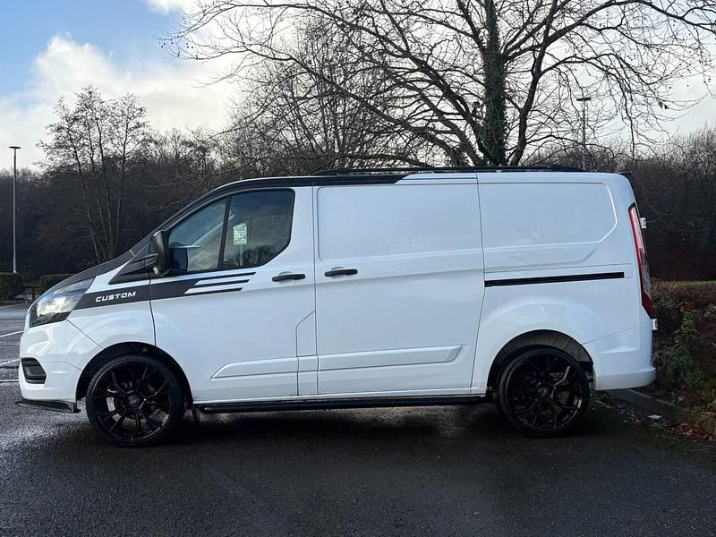 Usado Ford Transit Custom 105 HP (77 kW) 2019 Branco Van