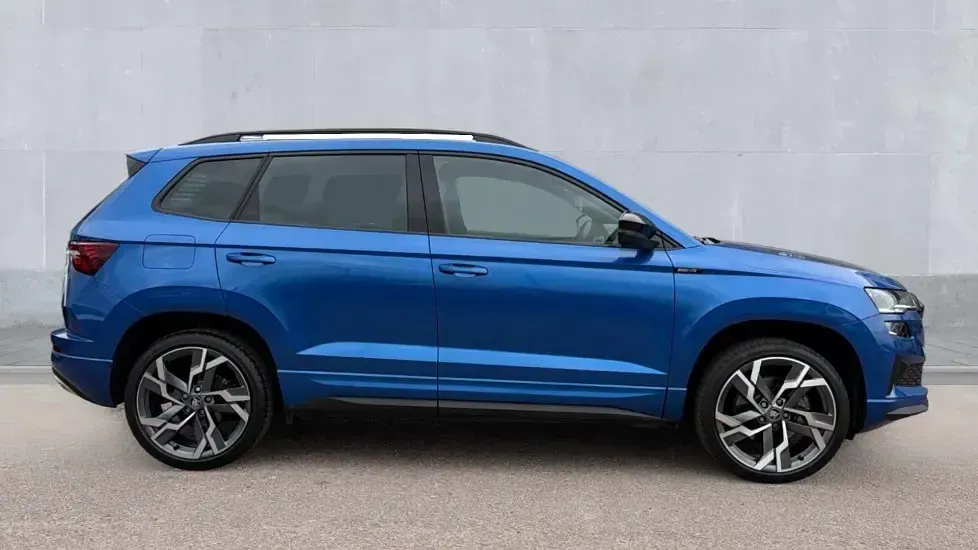 Used Skoda Karoq SportLine 150 HP (110 kW) 2025 Race blue SUV