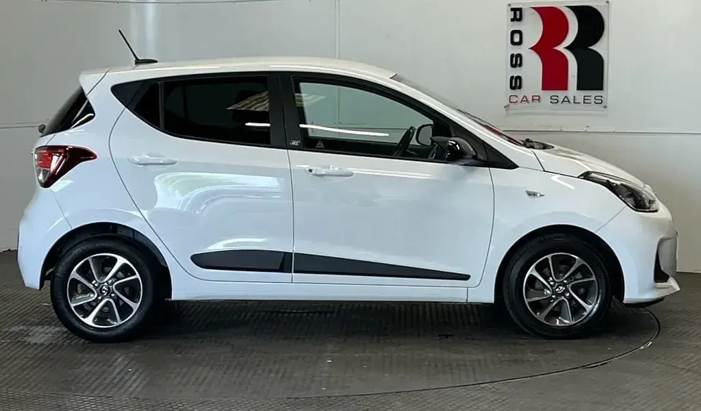 Używany Hyundai i10 GO! 67 KM (49 kW) 2018 Biały Hatchback