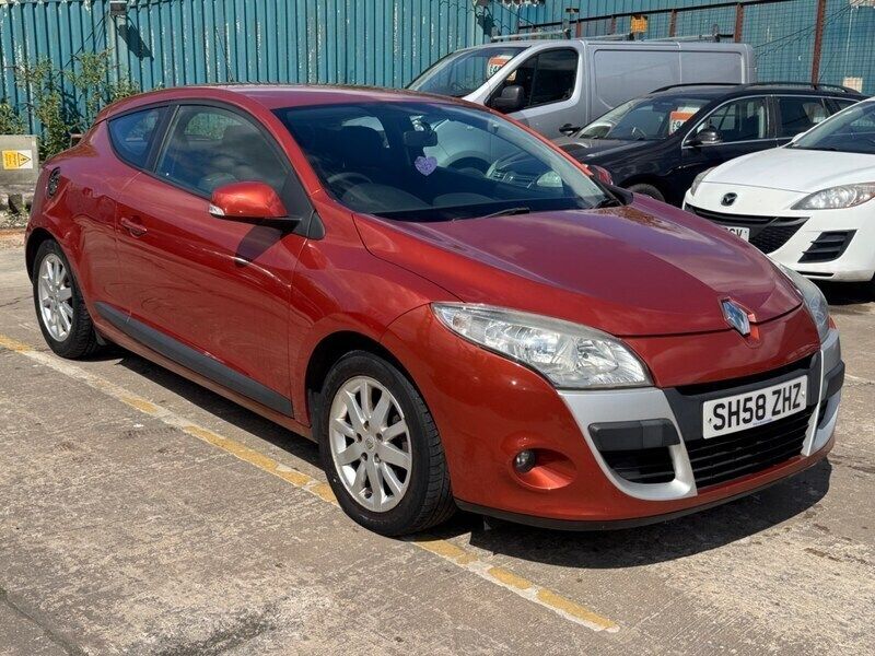 Orange Used 2009 Renault Mégane Coupé Expression Coupe | £1,099 (Fair price) - Image 1/4