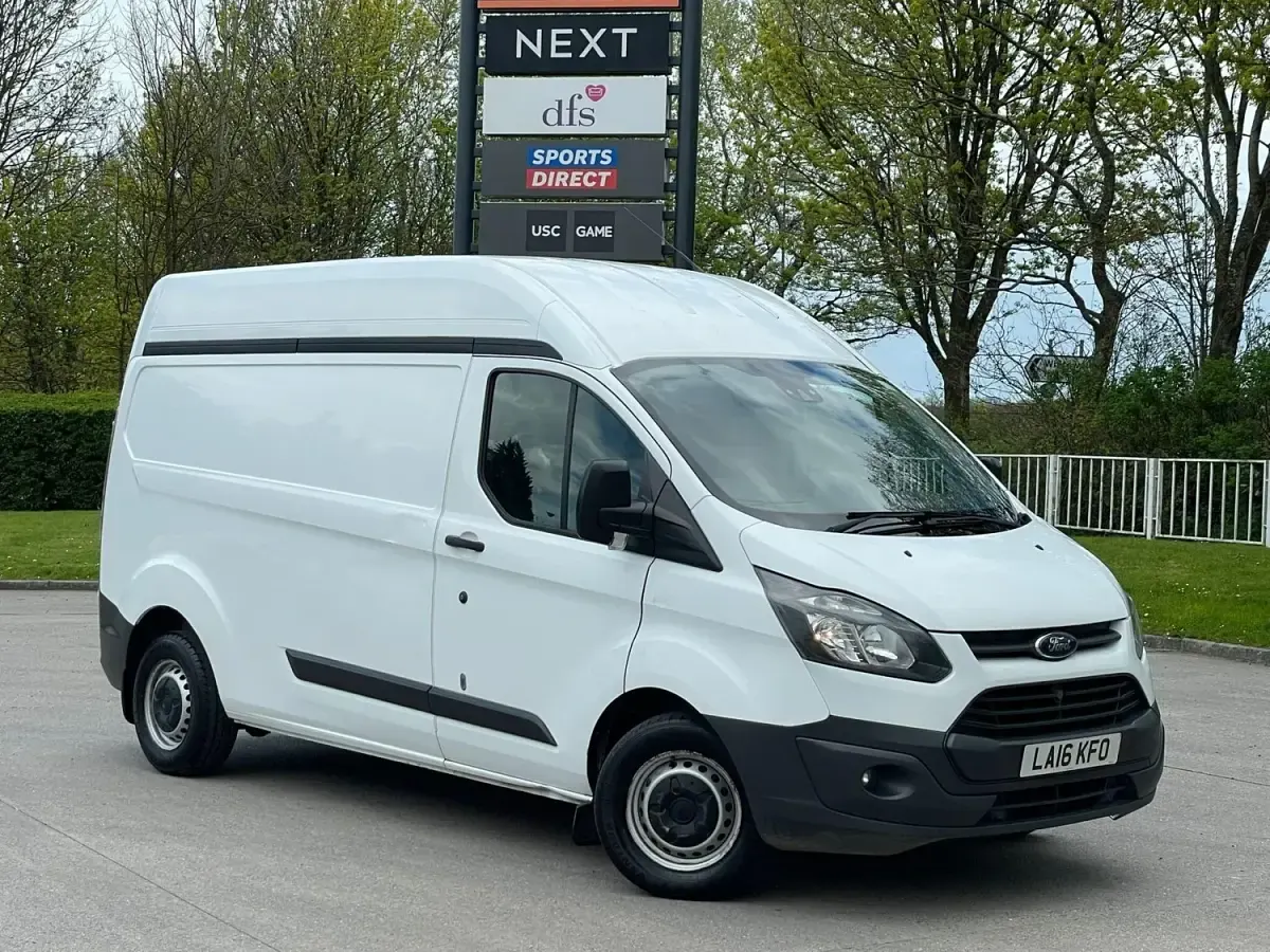Used Ford Transit Custom 100 HP (73 kW) 2016 White Van