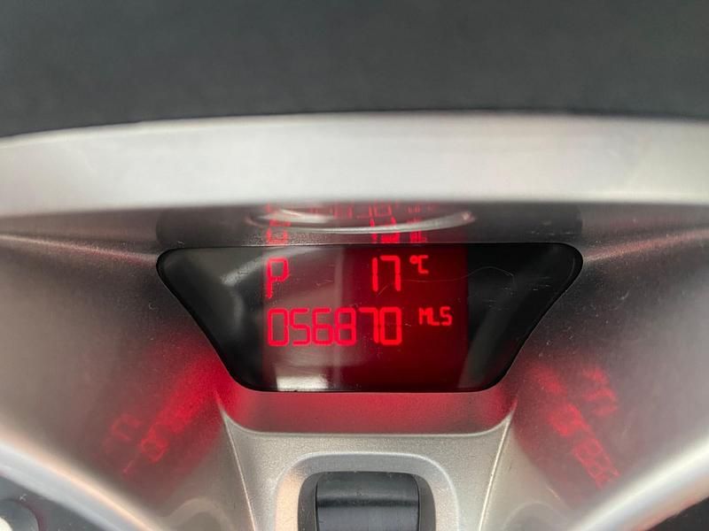 Used Ford Fiesta Zetec 96 HP (70 kW) 2009 Silver Hatchback