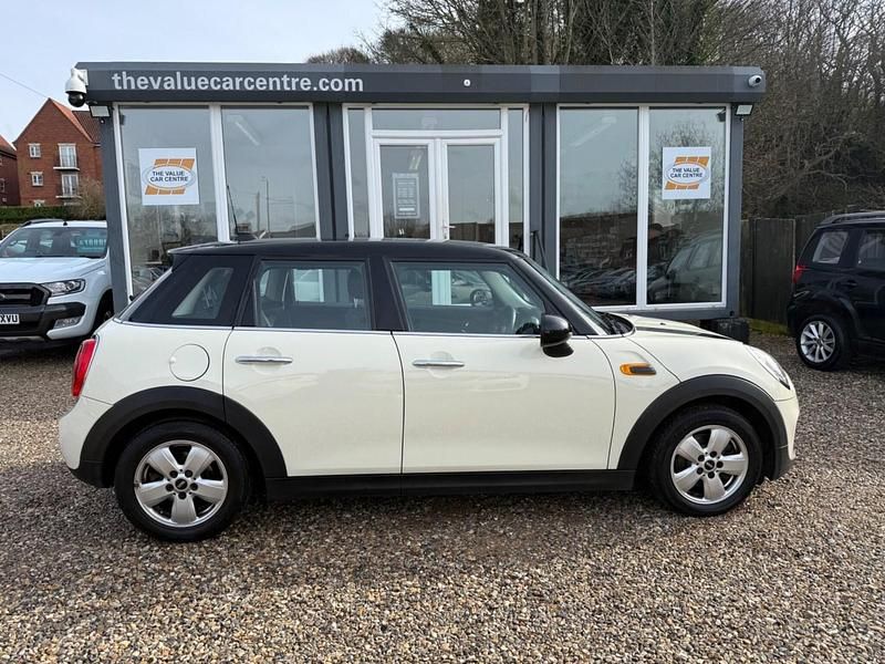 Used Mini Cooper D Hatch 116 HP (85 kW) 2016 White Hatchback