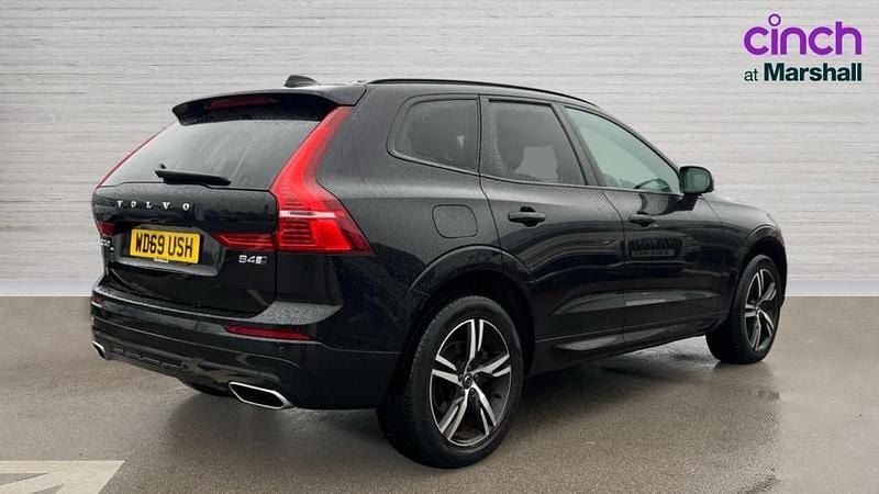 Used Volvo XC60 R-Design 197 HP (144 kW) 2020 Black SUV