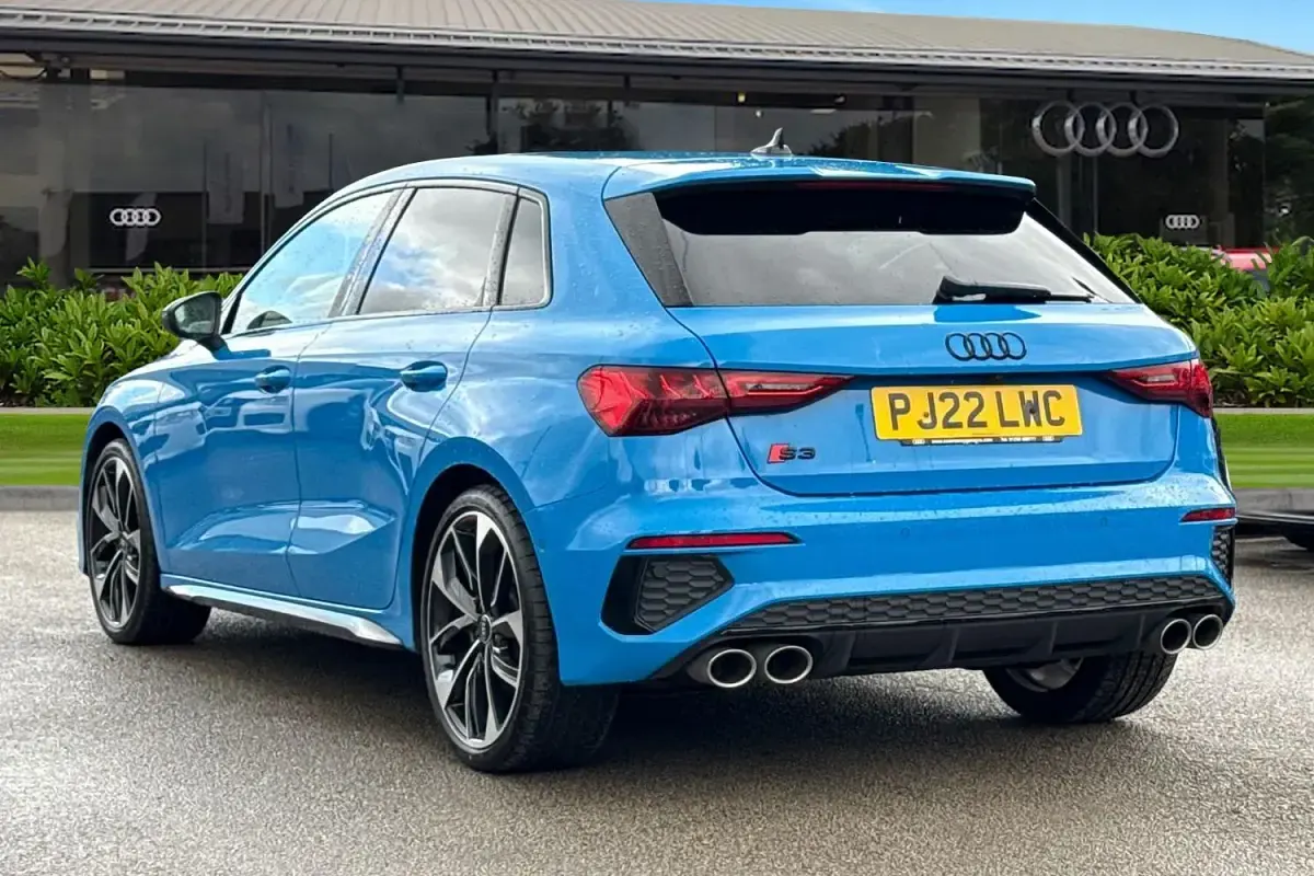 Used Audi S3 Sportback Advanced 310 HP (228 kW) 2022 Blue Hatchback