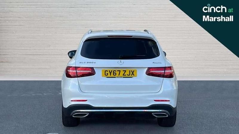 Used Mercedes GLC250 AMG Line Premium 204 HP (150 kW) 2017 White SUV