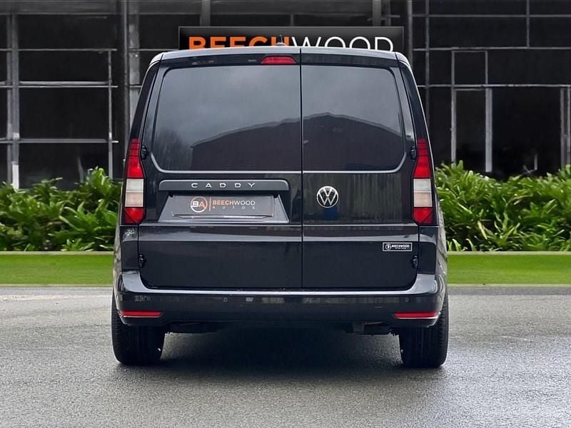 Used VW Caddy Maxi S 102 HP (75 kW) 2022 Black MPV