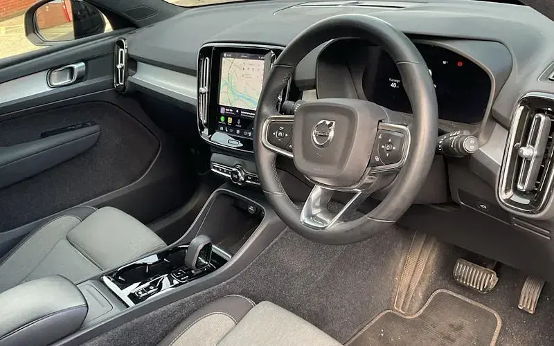 Used Volvo XC40 Plus 163 HP (119 kW) 2026 SUV