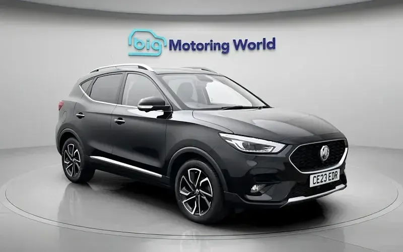 Usado MG ZS Exclusive 111 HP (81 kW) 2023 Preto SUV