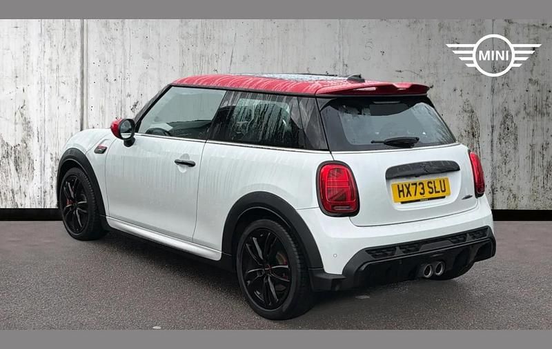 Used Mini John Cooper Works Hatch 231 HP (169 kW) 2022 White Hatchback