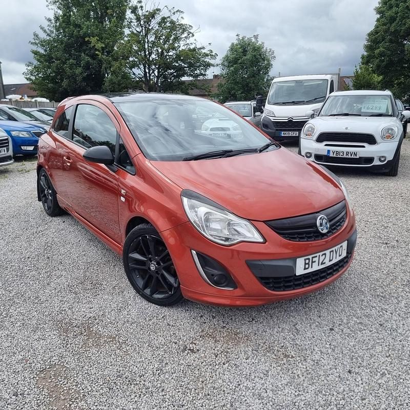 Begagnad Vauxhall Corsa Edition 2012 Orange Halvkombi