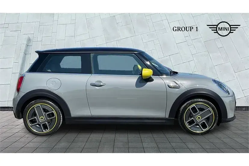 Used Mini Cooper S Level 2 135 kW (184 HP) 2022 Moonwalk grey Hatchback