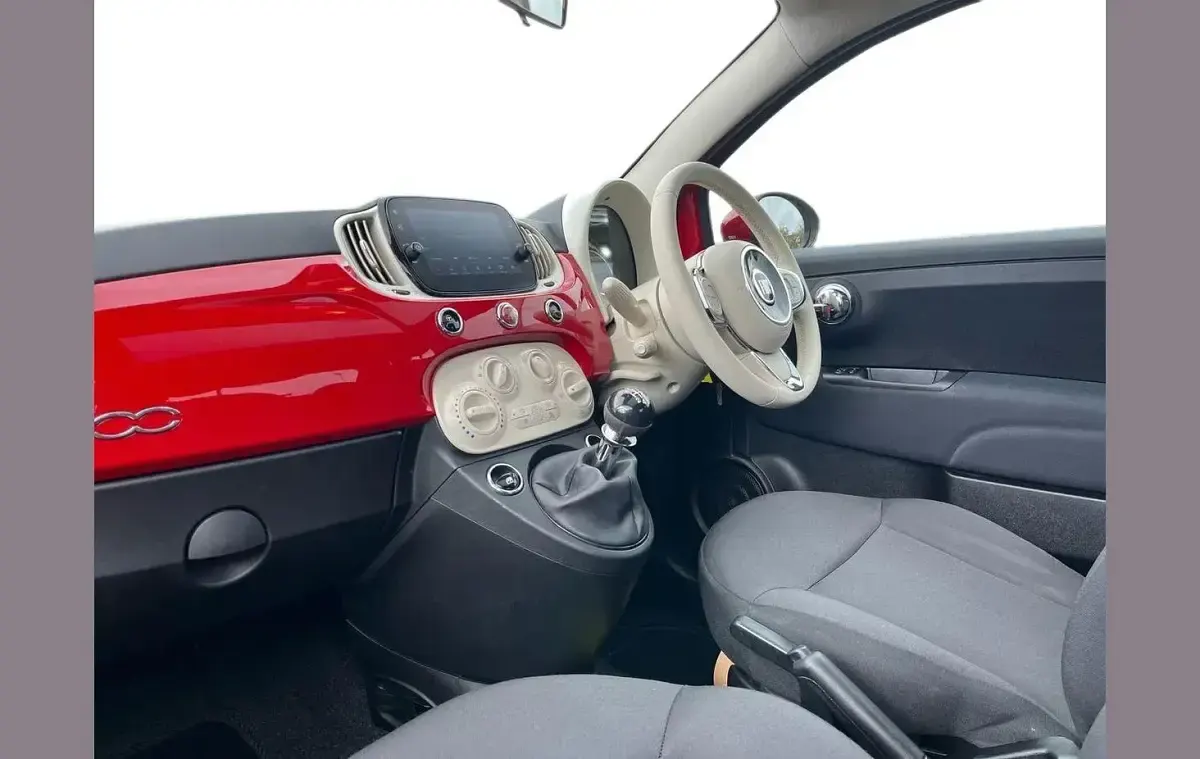 Used Fiat 500 68 HP (50 kW) 2023 Red Hatchback