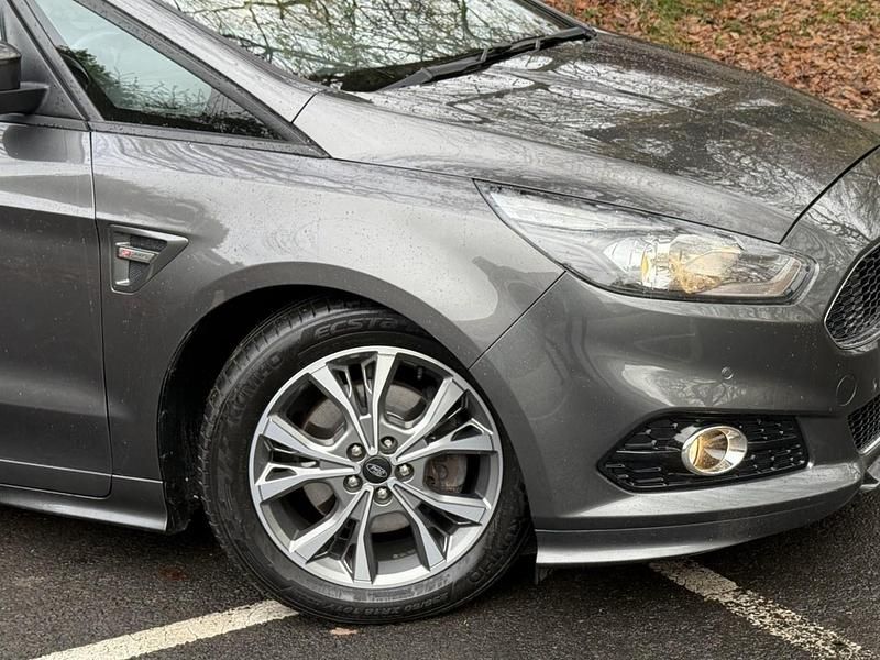 Used Ford S-MAX ST-Line 190 HP (139 kW) 2019 Grey MPV