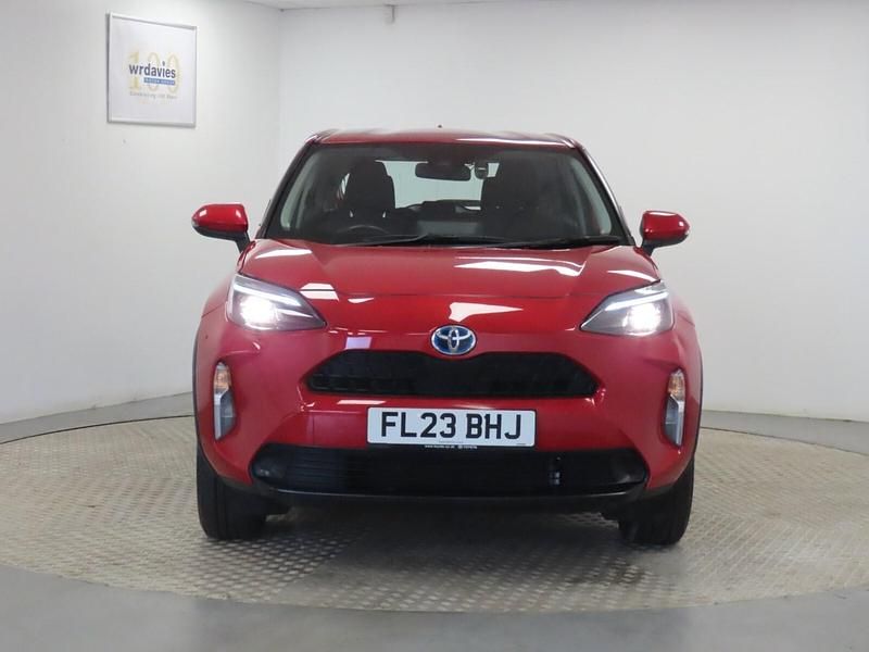 Used Toyota Yaris Hybrid 2023 Red Hatchback