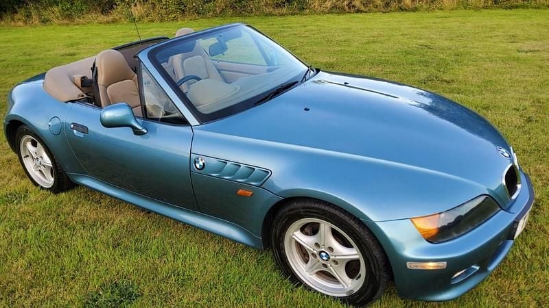 Blue Used 1999 BMW Z3 Cabriolet | £6,295 (Fair price) - Image 1/4