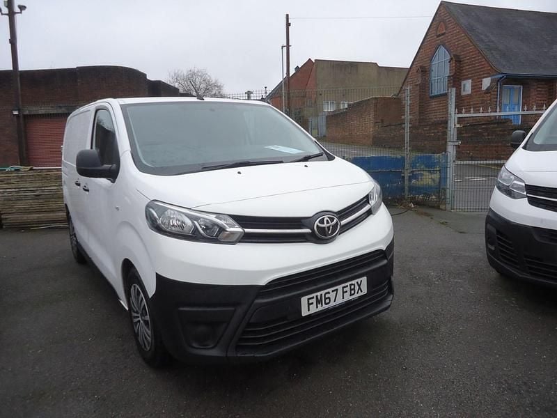 Used Toyota Proace 2018 White MPV