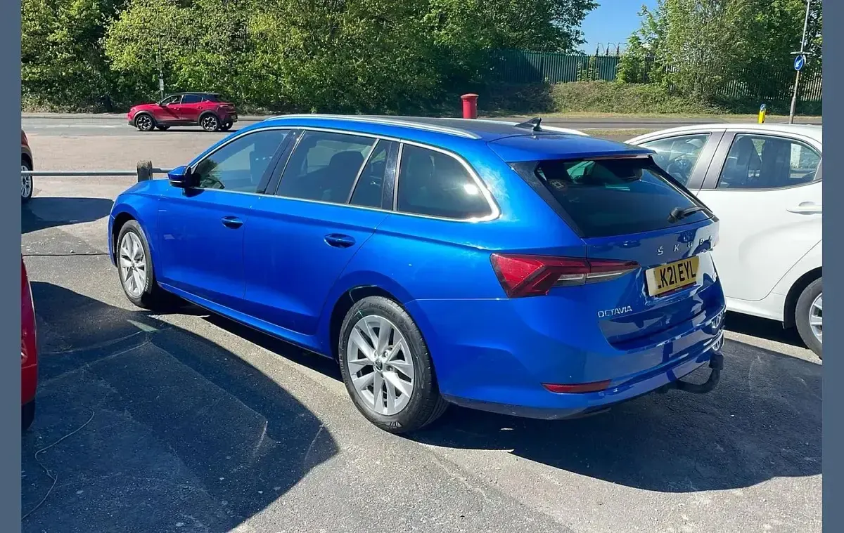 Used Skoda Octavia SE L 150 HP (110 kW) 2021 Blue Estate